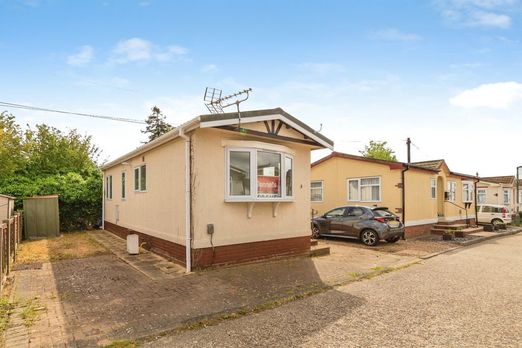 Property photo 1 of 20