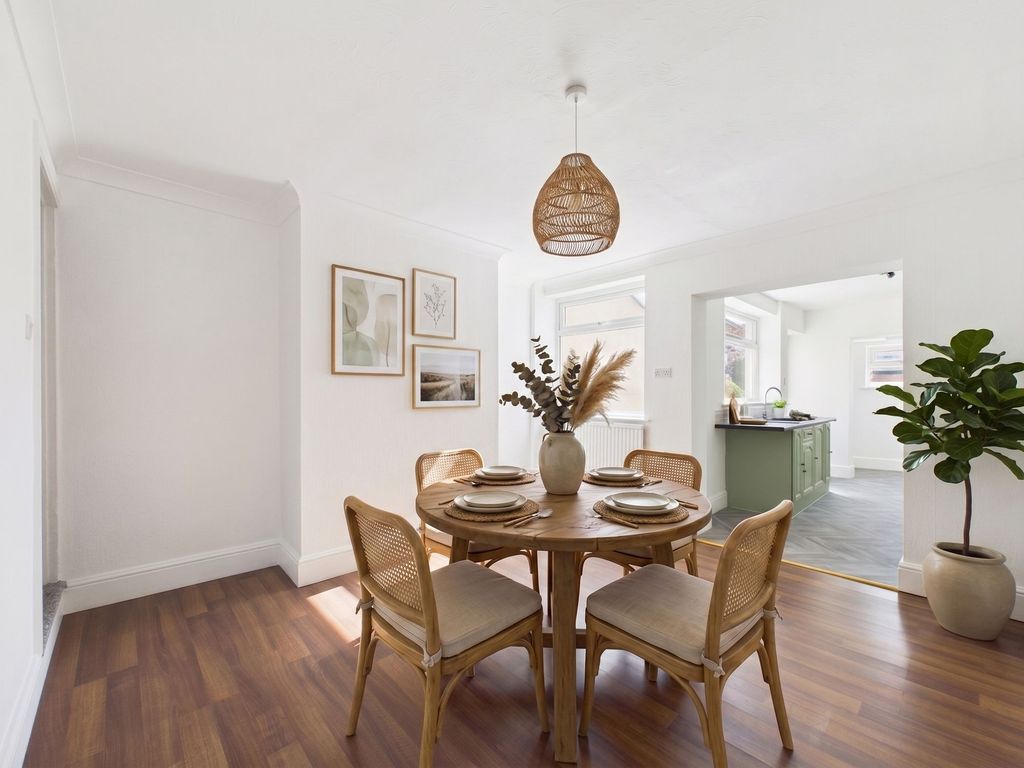 Property photo 3 of 17 Dining Room (Virtually Furnished)