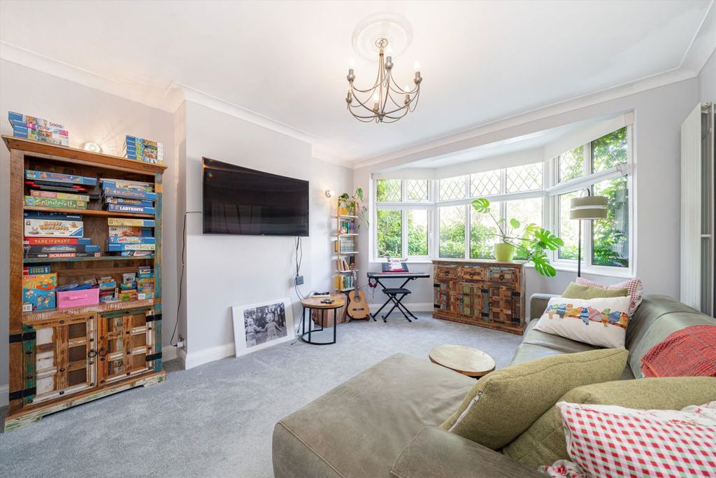 Property photo 2 of 14