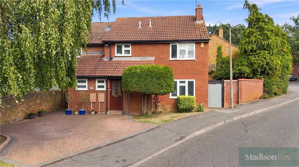 Property photo 1 of 37 Picture No. 43