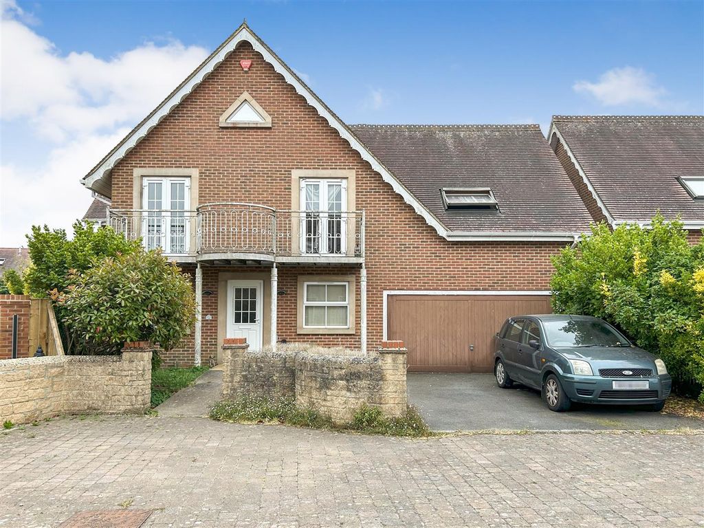 Property photo 1 of 16 25-06-2025__09-32-42_Front3.Camy2.Jpg