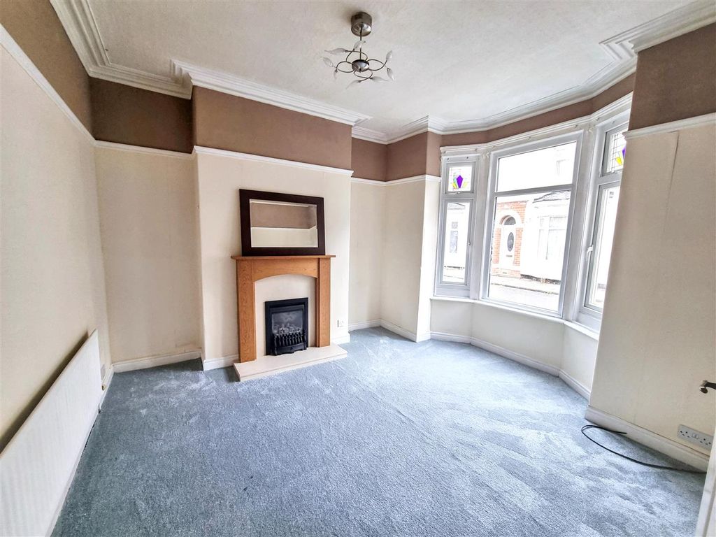 Property photo 2 of 9