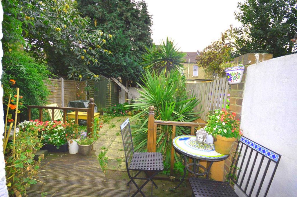 Property photo 1 of 21