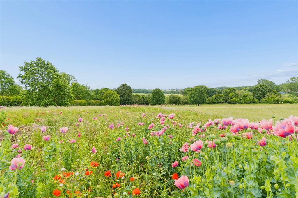Additional image 39 of 6 bed detached house for saleHigh Road, Soulbury, Buckinghamshire LU7