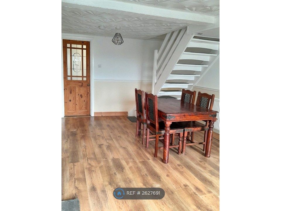 Property photo 3 of 23 Dining Room