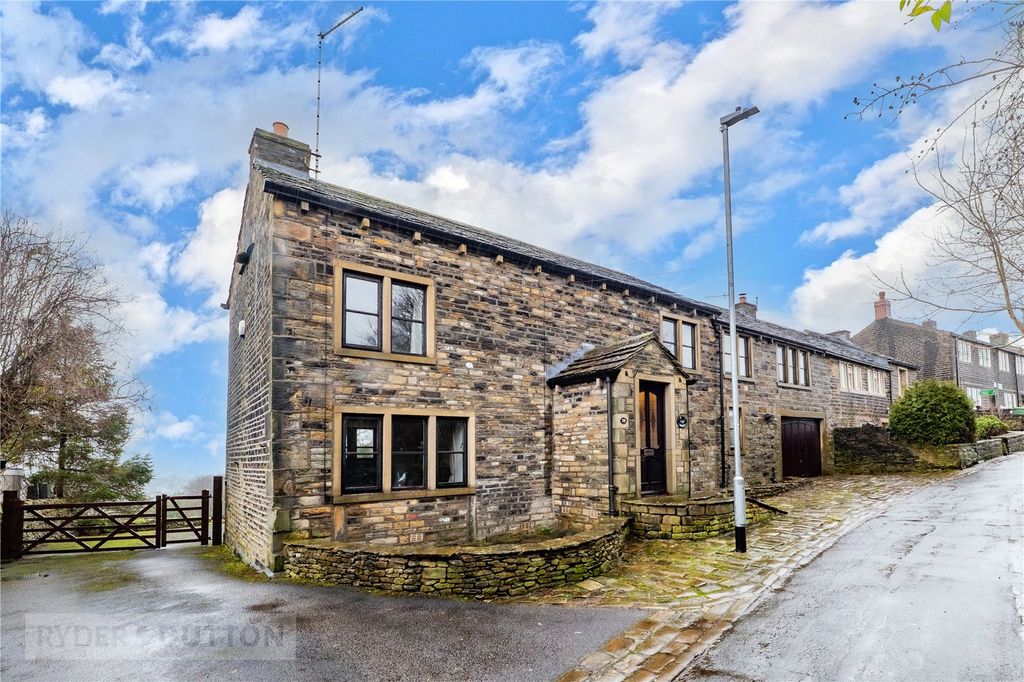 Property photo 2 of 32 Front