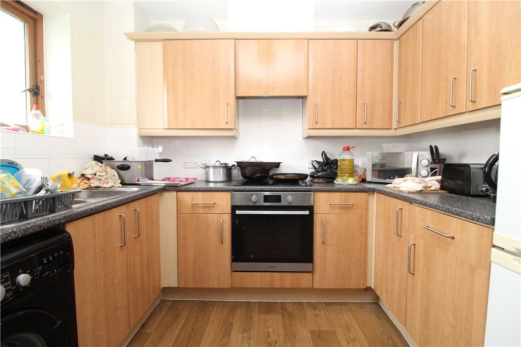 Property photo 2 of 14 Kitchen