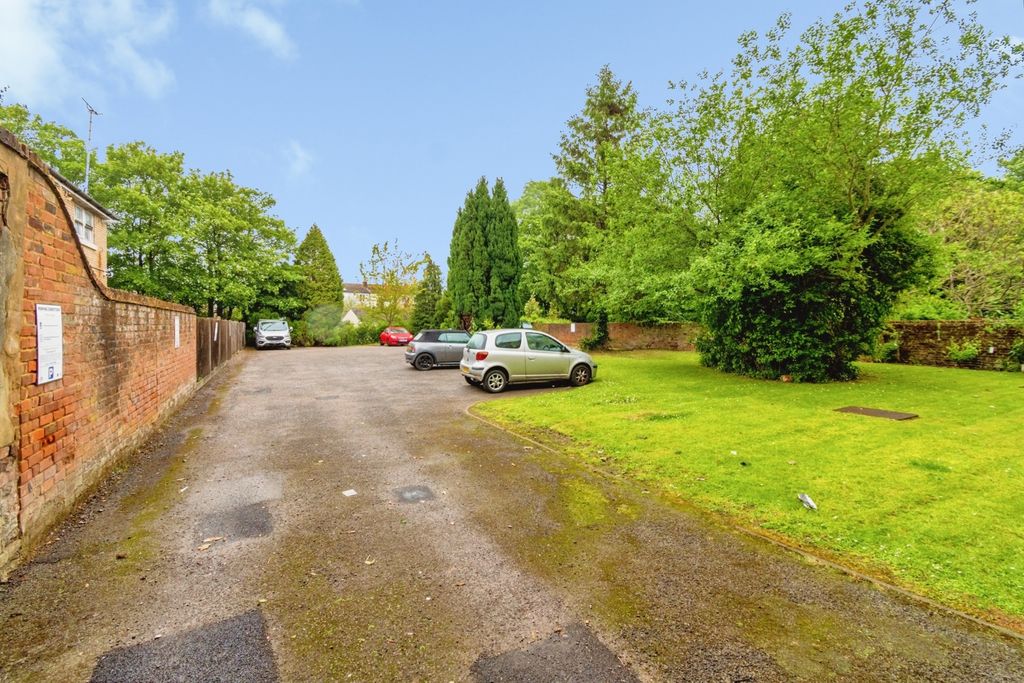 Property photo 2 of 14 Pbox-Img.Jpg