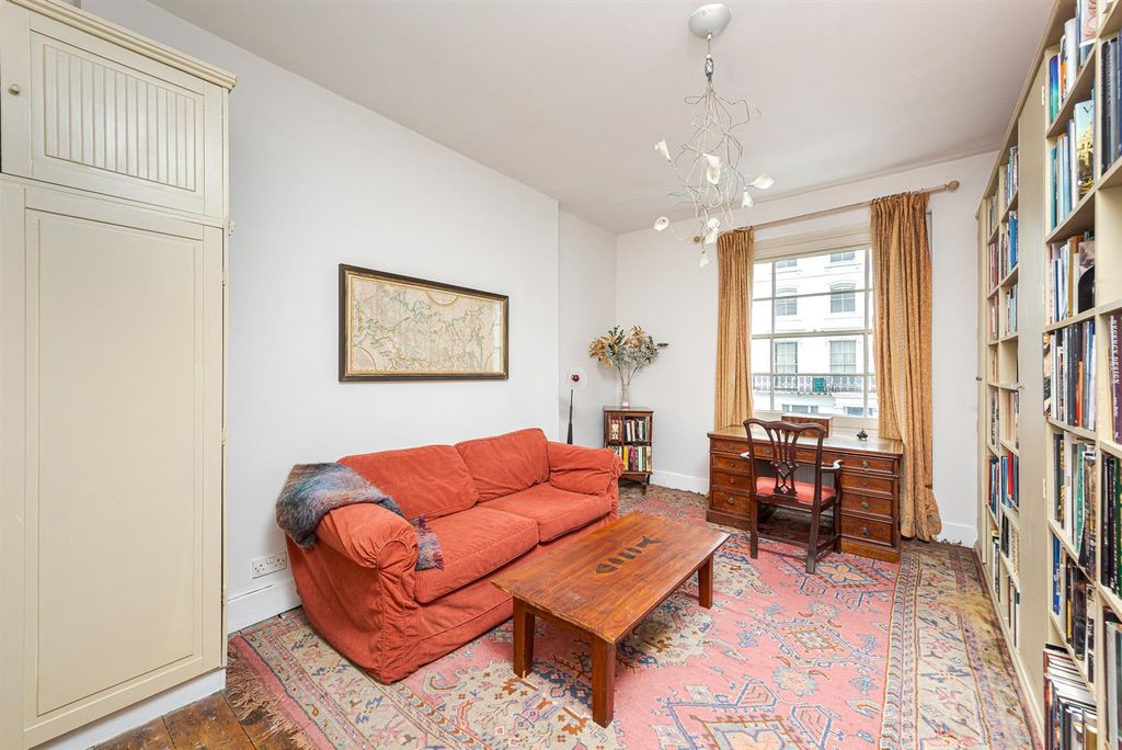 Property photo 2 of 19 Talbot Road 39-4-2. Low Res.Jpg