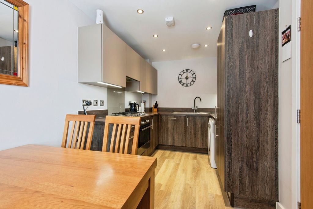Property photo 3 of 19 Pbox-Img.Jpg