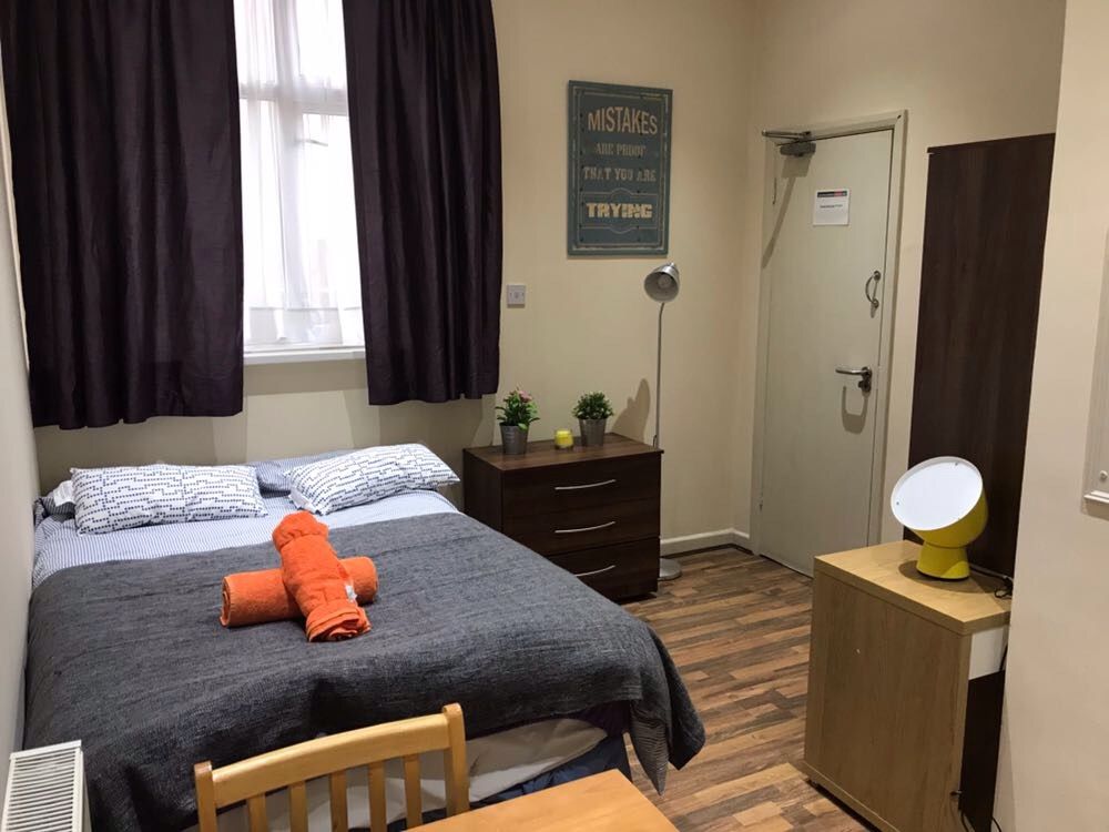 Property photo 1 of 5