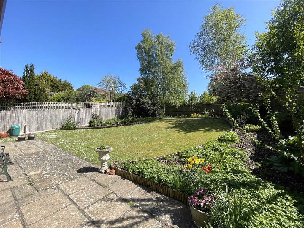 Property photo 3 of 16 Picture No. 20