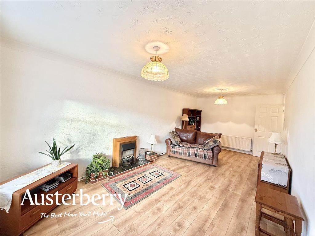 Property photo 2 of 15 Img_0013.Jpg