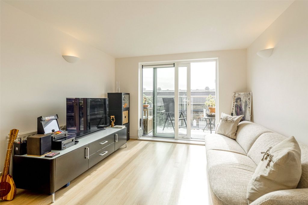 Property photo 1 of 13 Picture No. 05