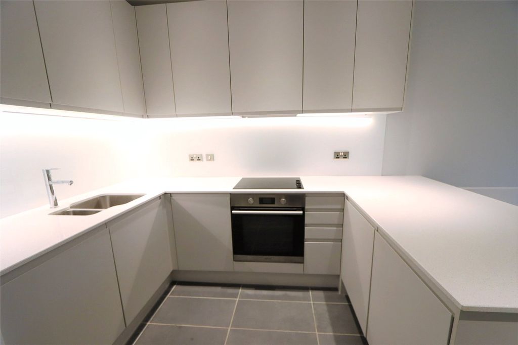 Property photo 3 of 10 Picture No. 06