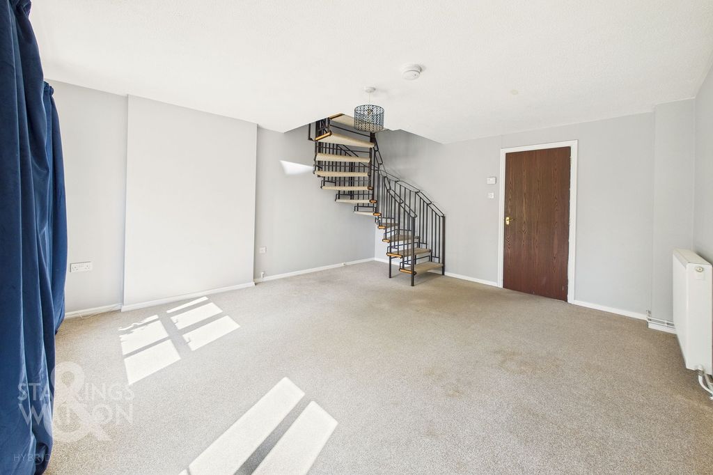 Property photo 3 of 22