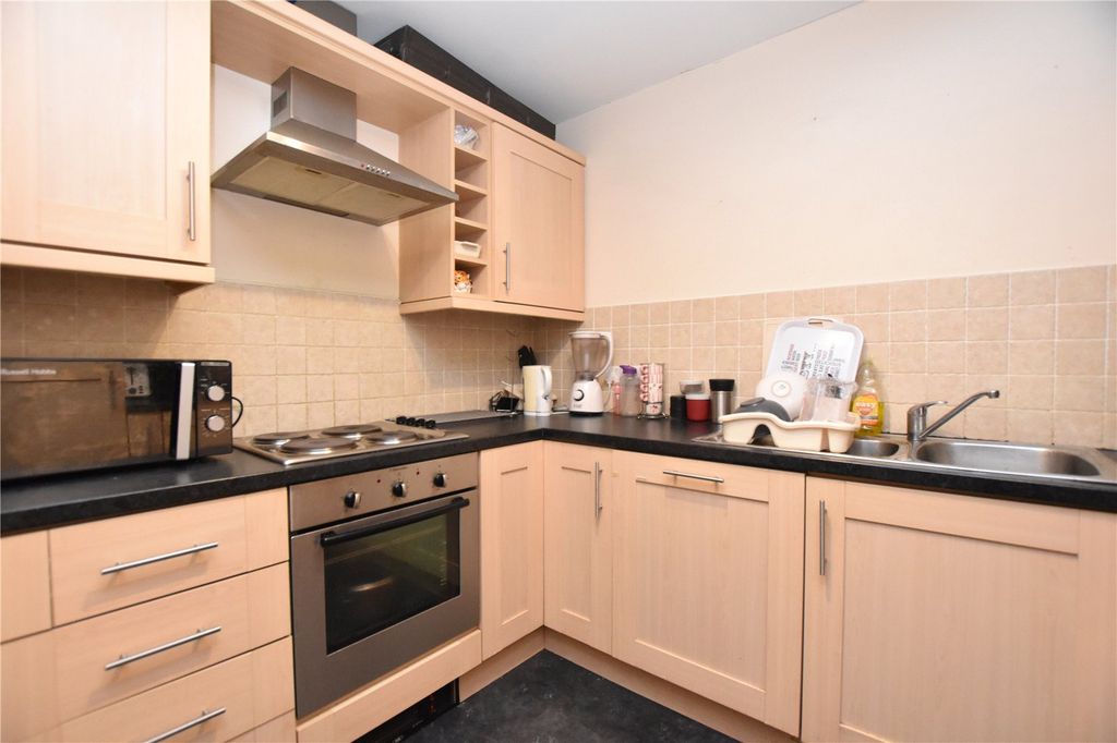 Property photo 3 of 14 Picture No. 04