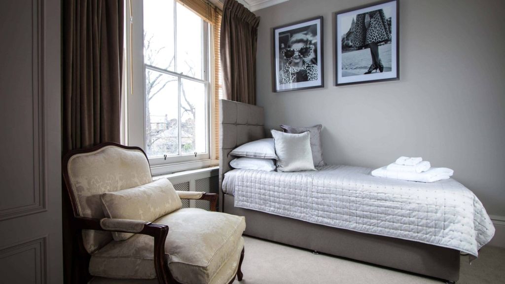 Property photo 2 of 10 2