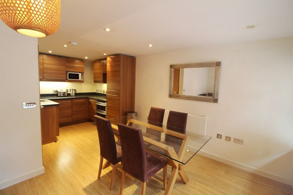 Property photo 3 of 6 Dining+Area