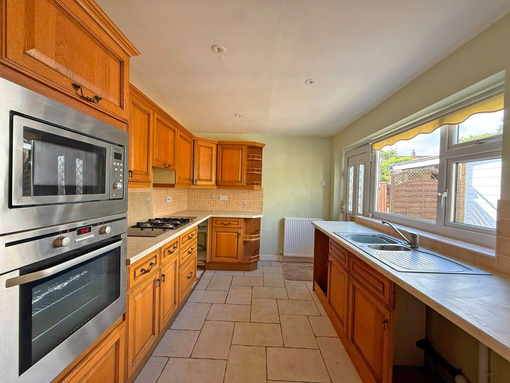 Property photo 3 of 12 Img_0308