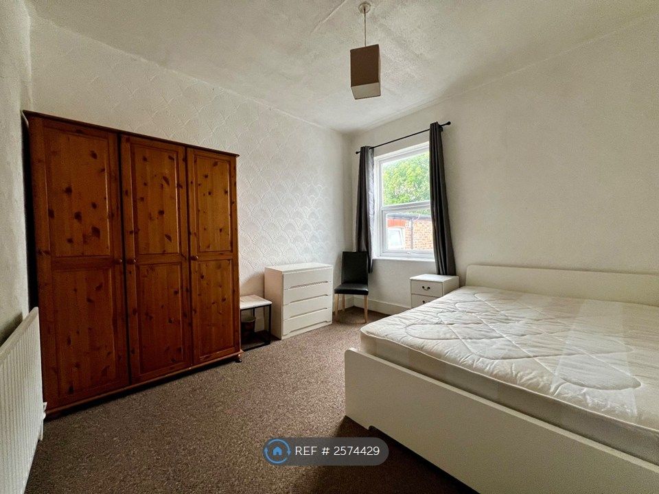Property photo 2 of 5