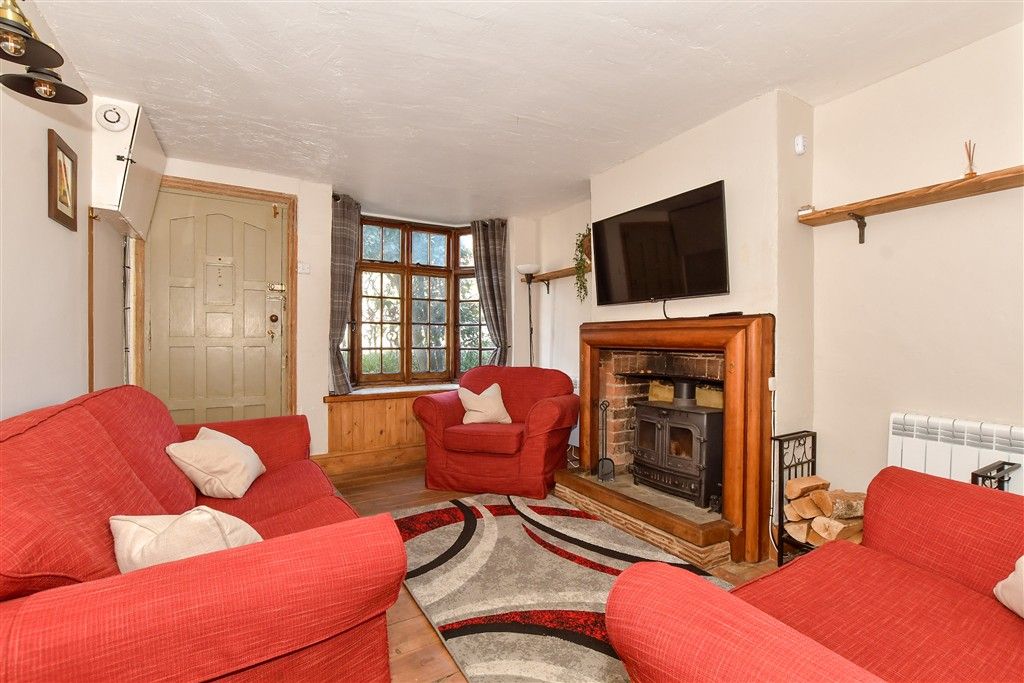 Property photo 2 of 11 Lounge