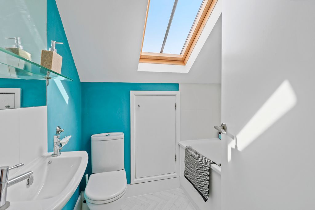 Property photo 3 of 7 051A8199