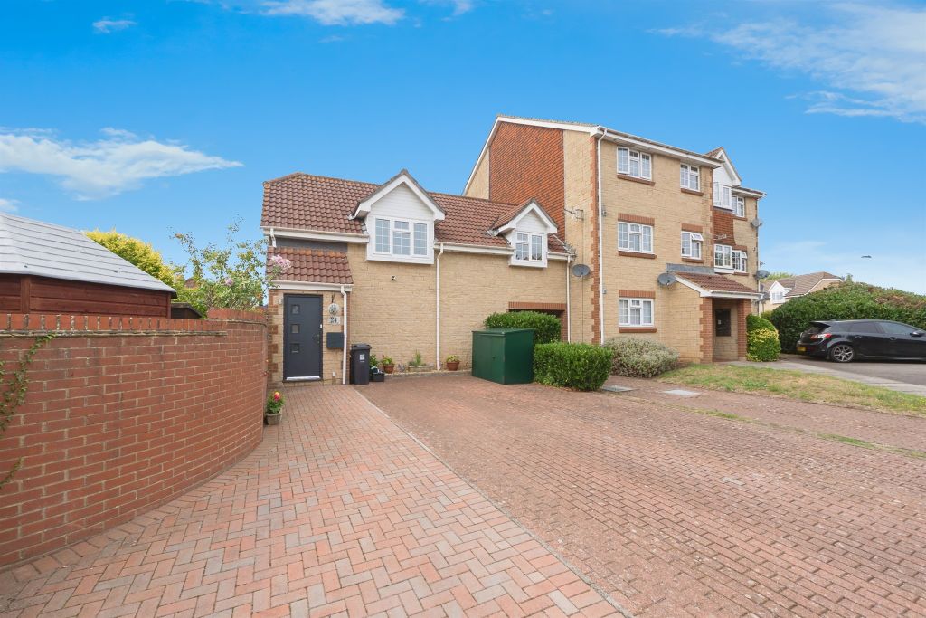 Property photo 1 of 17