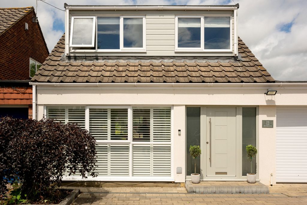Property photo 1 of 31