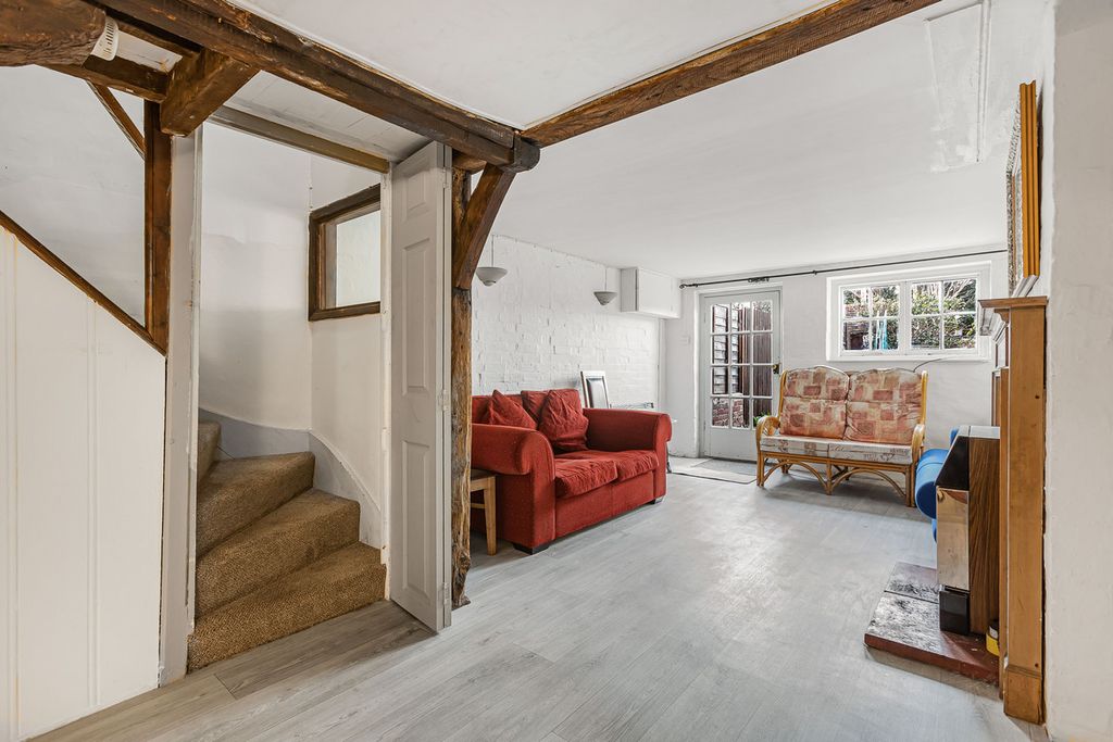 Property photo 2 of 18