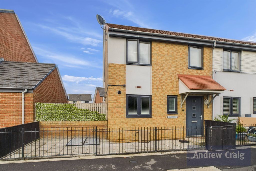 Property photo 1 of 17 (Main)