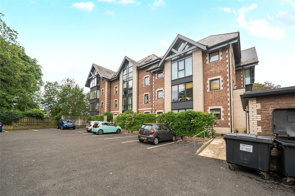 Property photo 3 of 17 3 - Picture No. 42