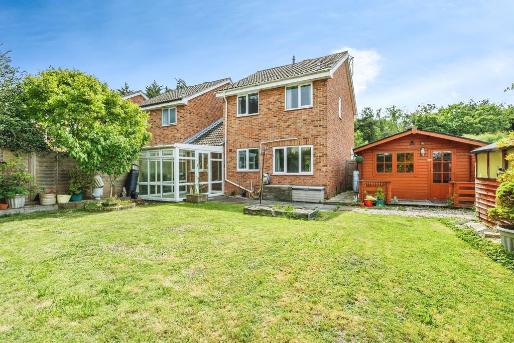 Property photo 2 of 17 Photo