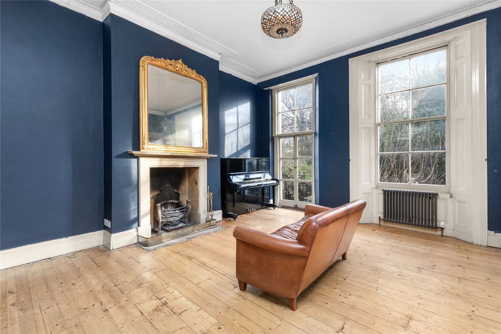 Additional image 6 of 6 bed end terrace house for salePark Crescent, Brighton, East Sussex BN2