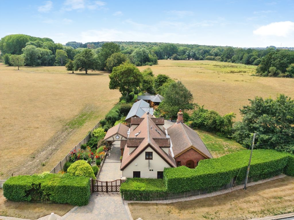 Property photo 1 of 31