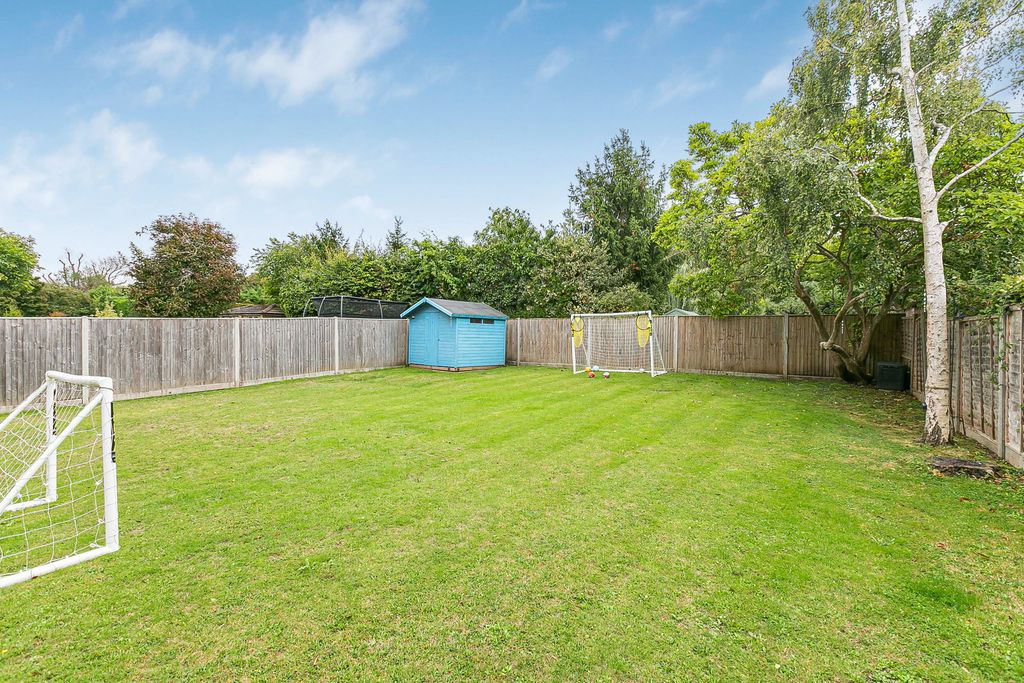 Property photo 2 of 18