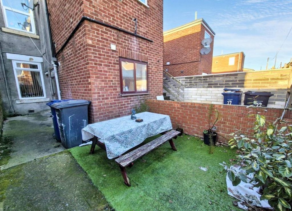 Property photo 2 of 14 Gallery