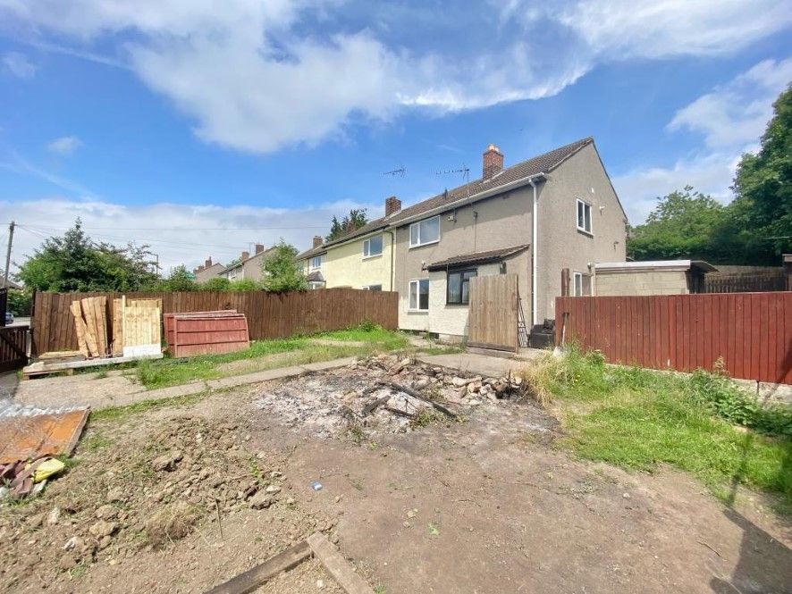 Property photo 1 of 2