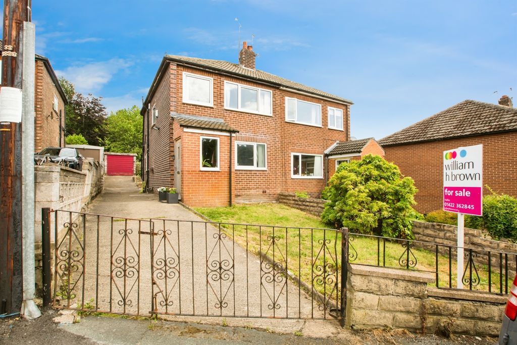 Property photo 1 of 18