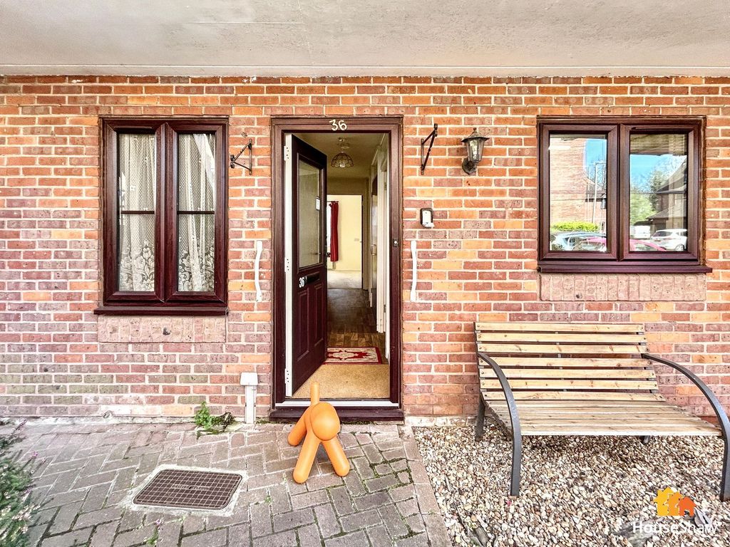 Property photo 1 of 9