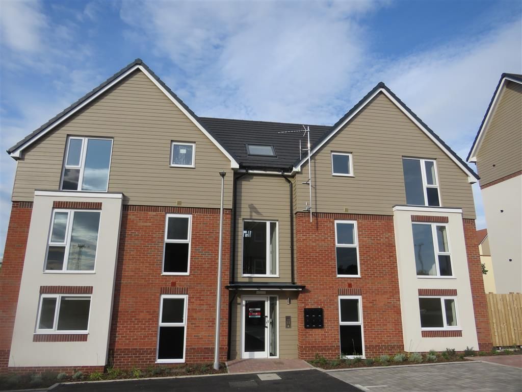 Property photo 1 of 8 Front