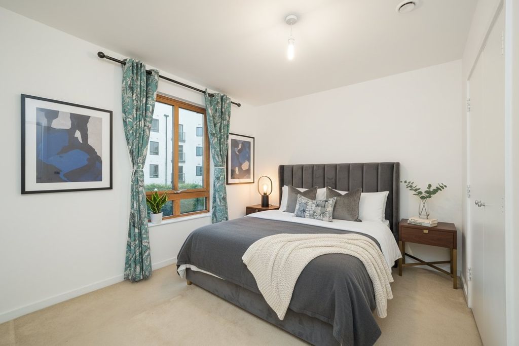 Property photo 3 of 8