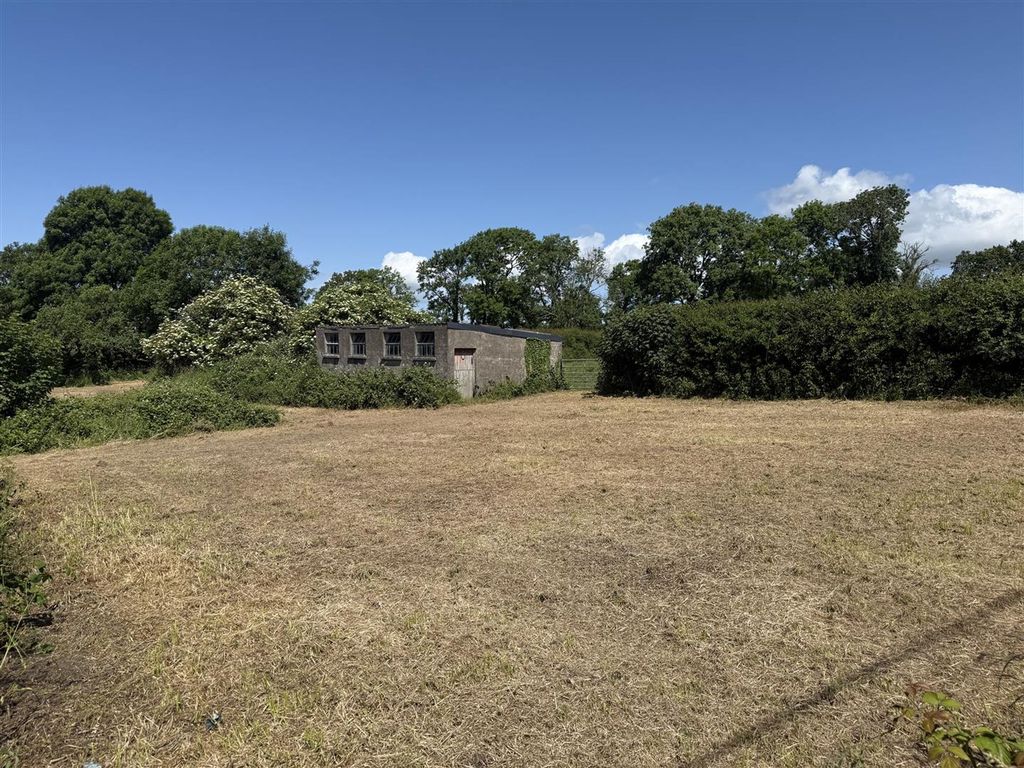 Property photo 3 of 37 Externally