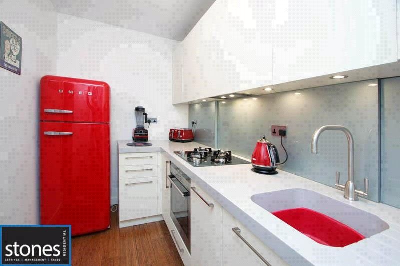 Property photo 1 of 10 Kitchen