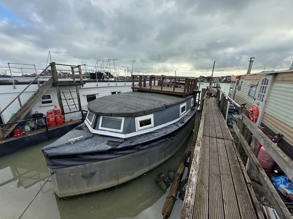 Property photo 1 of 10 Picture No. 14