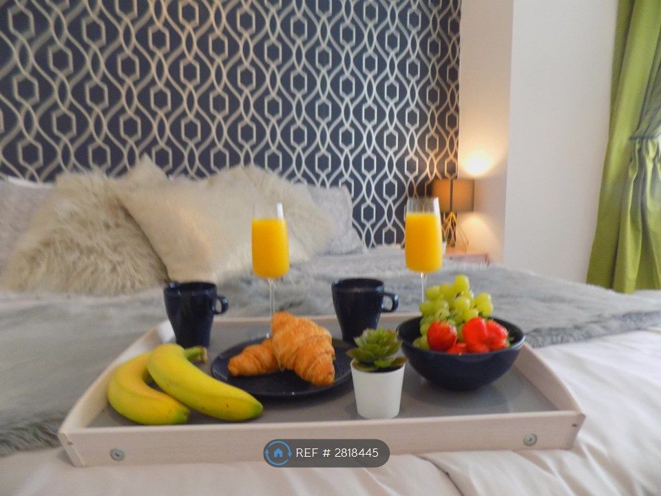 Property photo 2 of 24