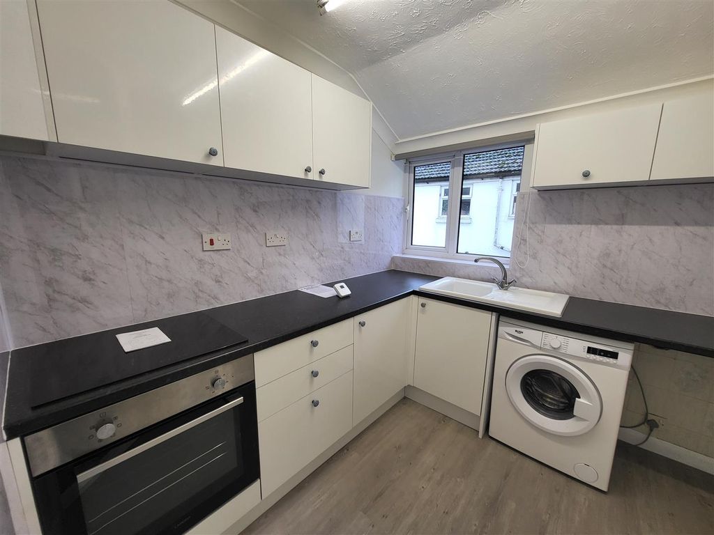 Property photo 2 of 9 20251207_110111.Jpg