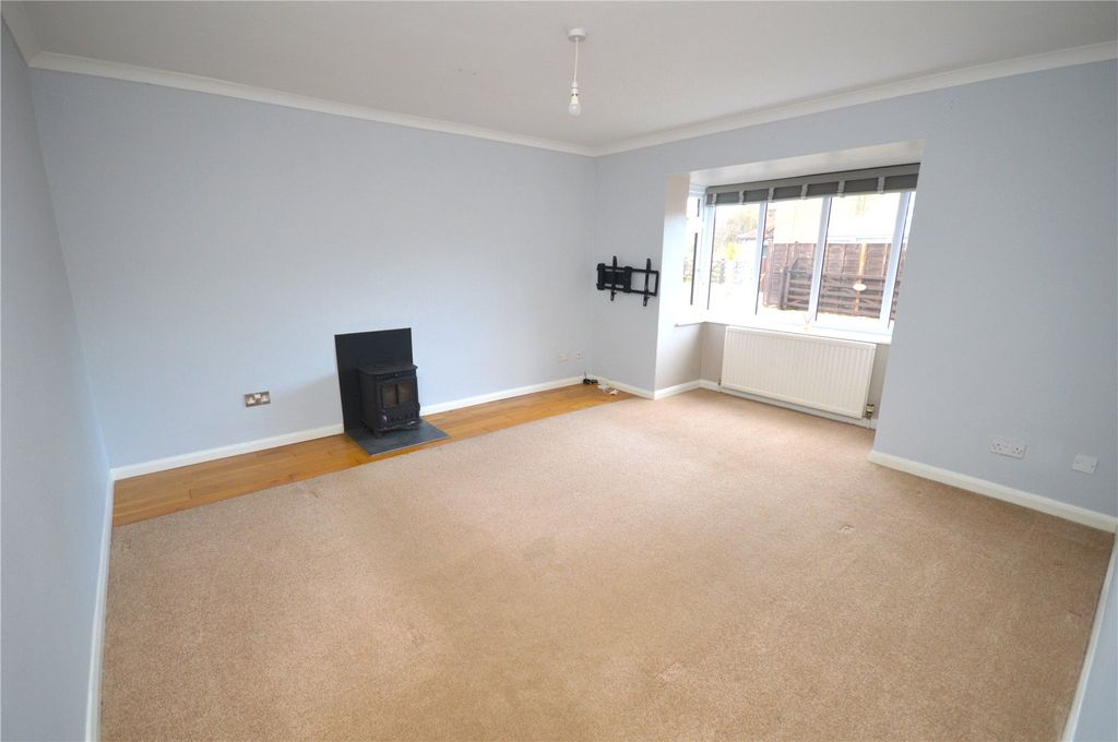 Property photo 2 of 24 Living Room