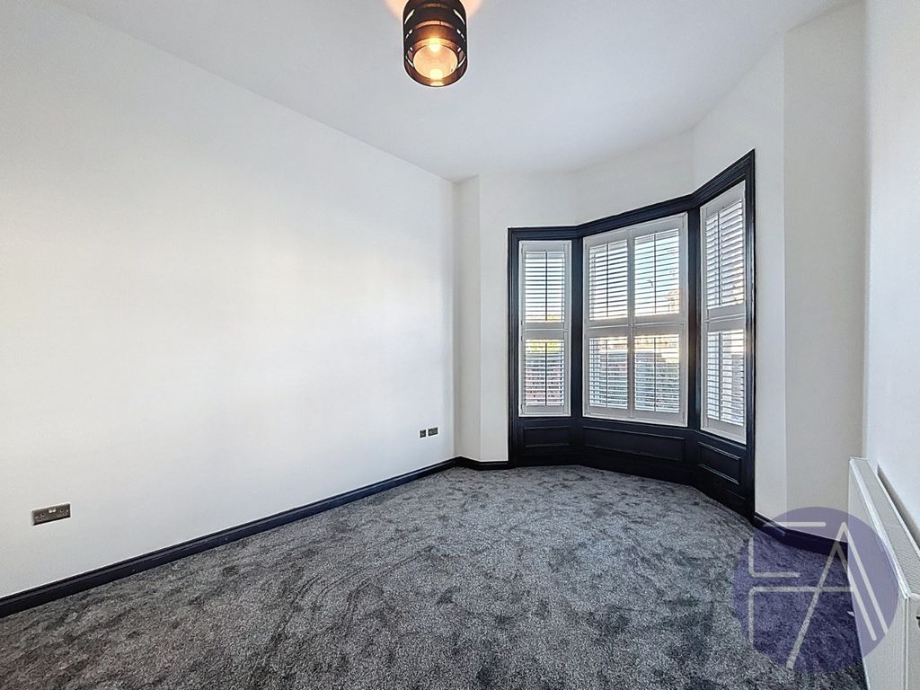 Property photo 2 of 22 4635343