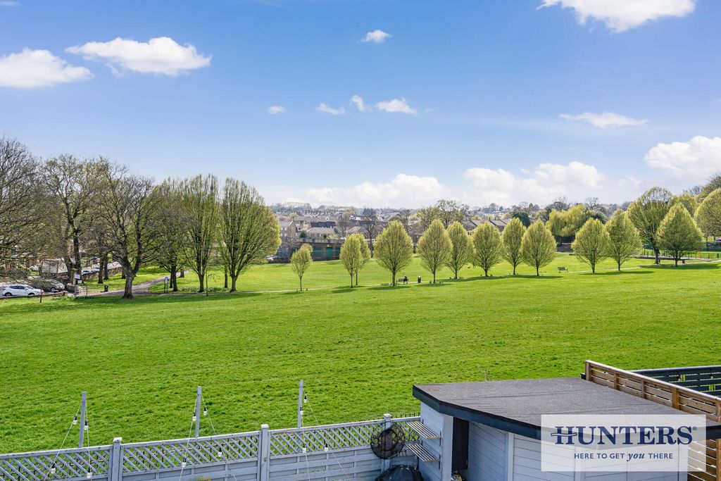 Property photo 2 of 23 Exterior